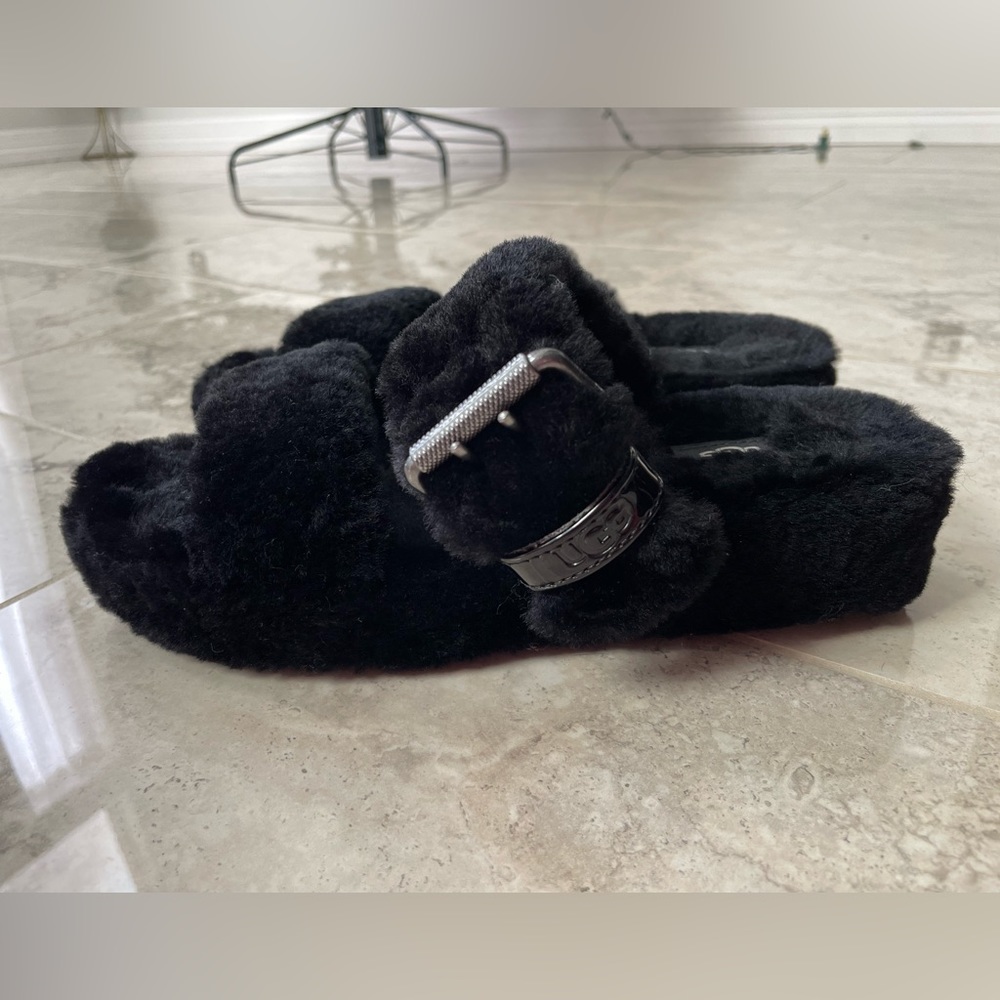 UGG Women's Black FUZZ YEAH Slide Sandals Slippers
